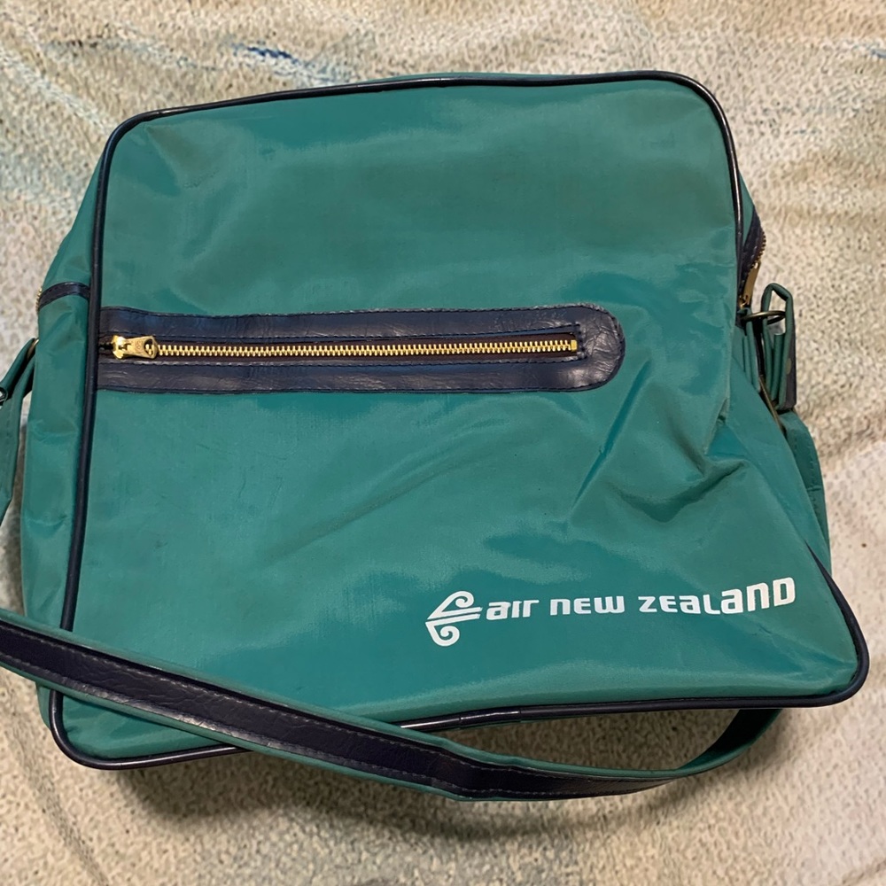 Vintage Teal Vinyl Air New Zealand Travel Satchel